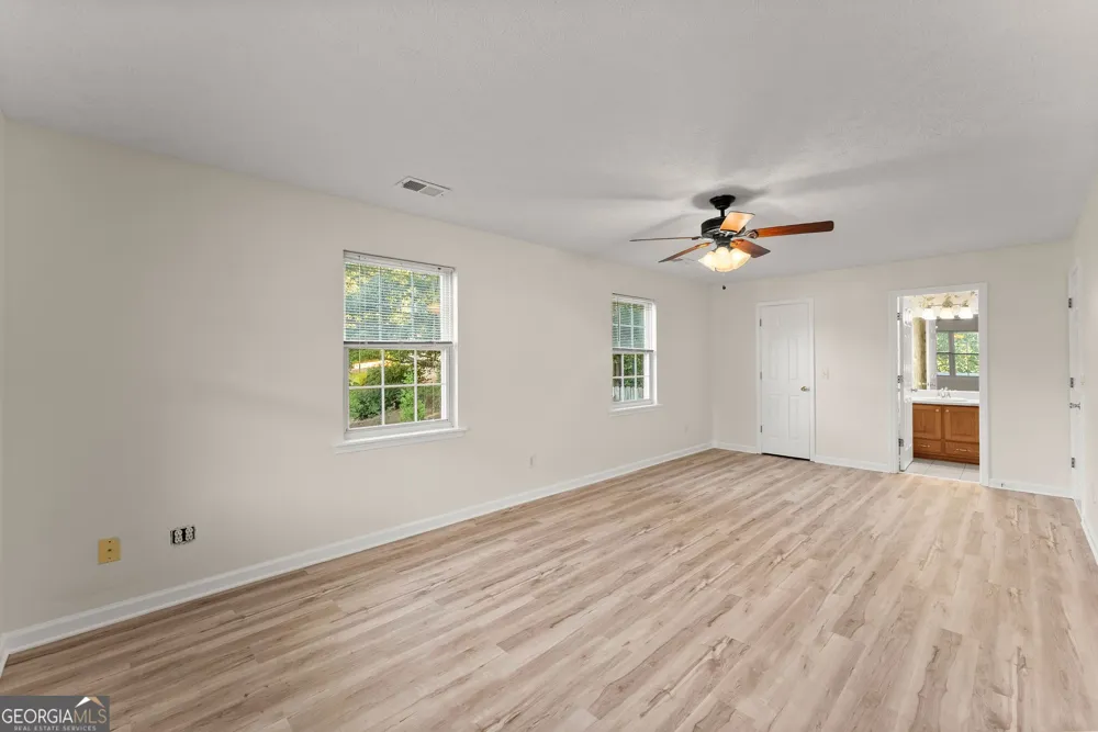 35 Clara Bell DR Cleveland, GA 30528