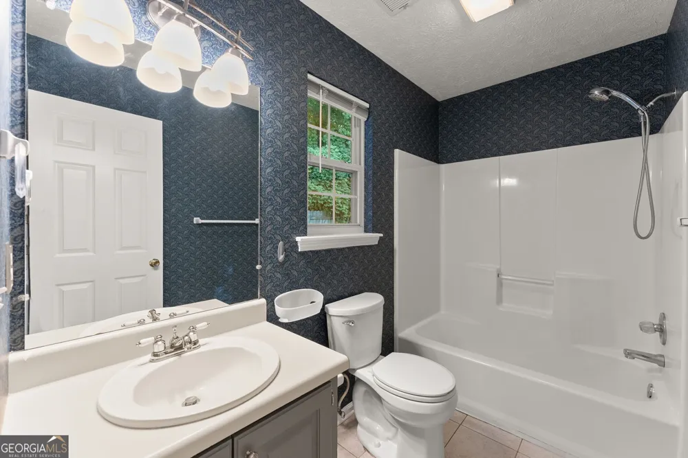 35 Clara Bell DR Cleveland, GA 30528
