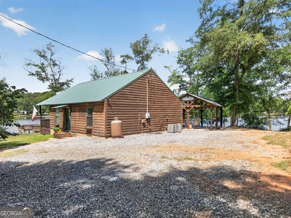 180 Towaliga Lake DR Jackson, GA 30233