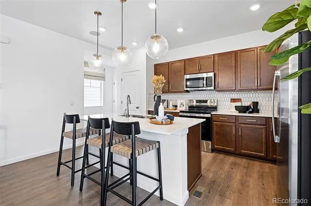 6811 E 148th Drive Thornton, CO 80602