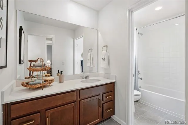 6811 E 148th Drive Thornton, CO 80602