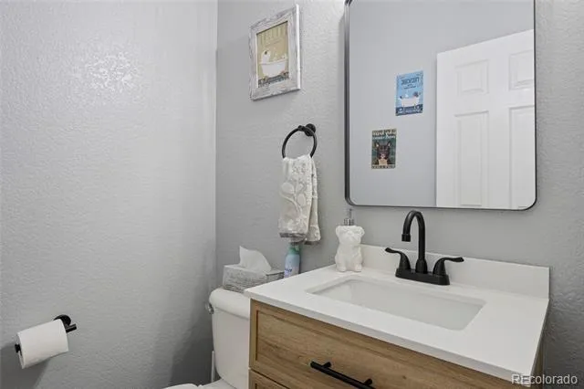 9433 Ashbury Circle #104 Parker, CO 80134