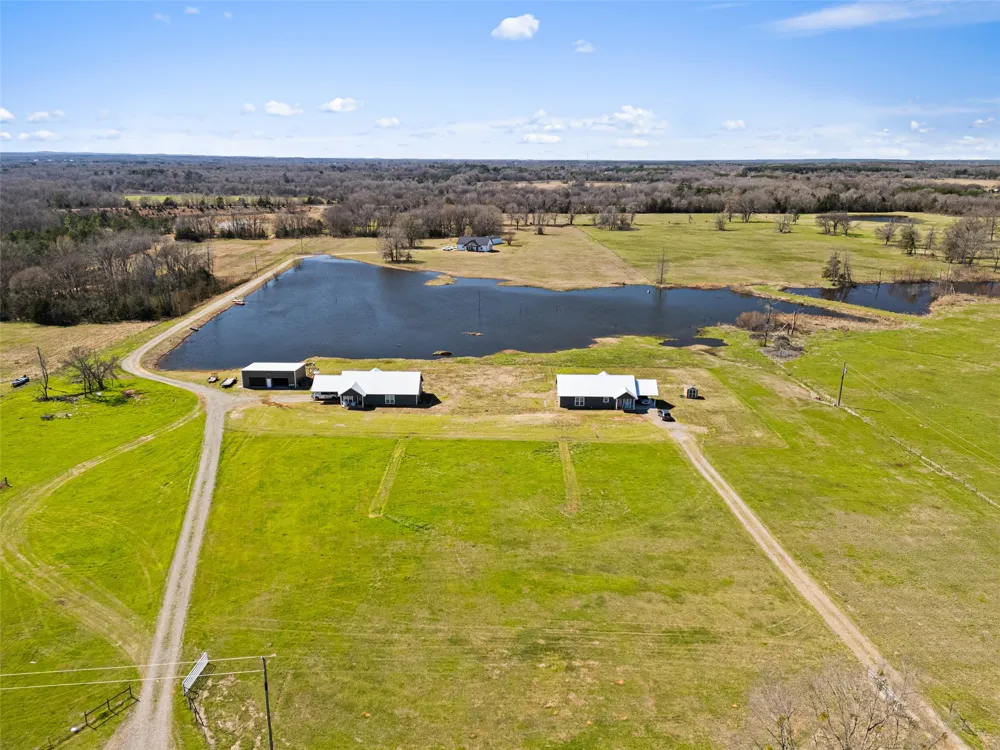 385 County Road 3104 Pittsburg, TX 75686