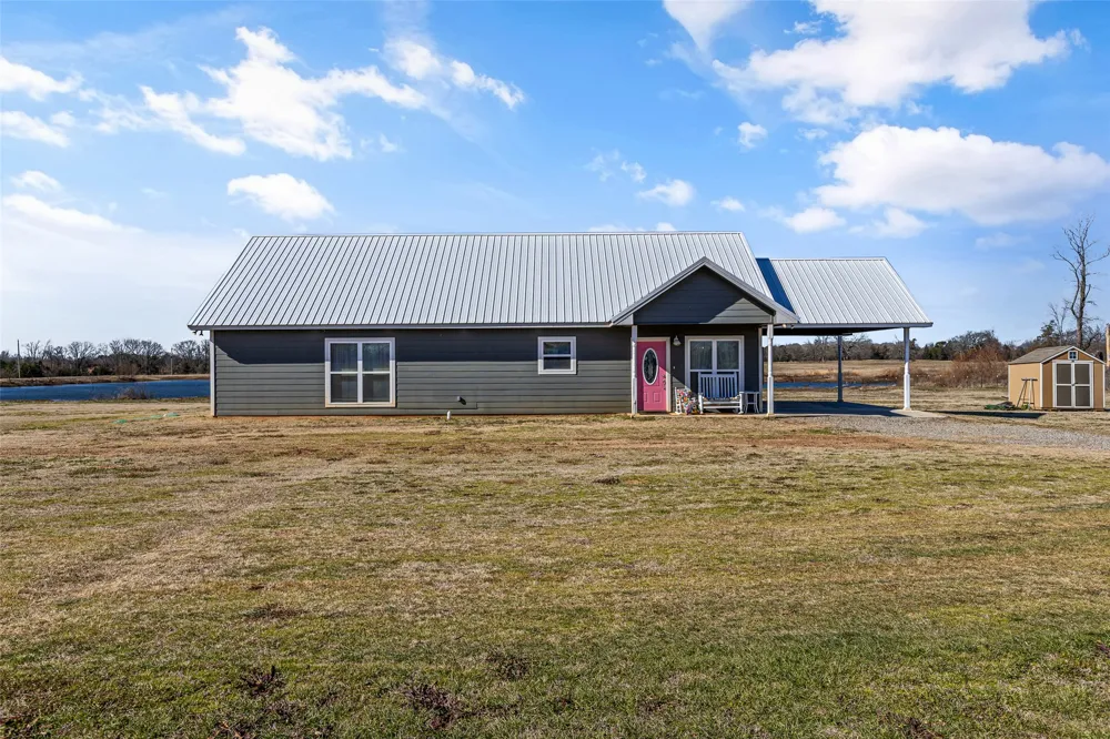 385 County Road 3104 Pittsburg, TX 75686