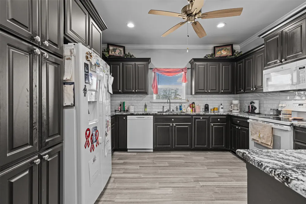 385 County Road 3104 Pittsburg, TX 75686