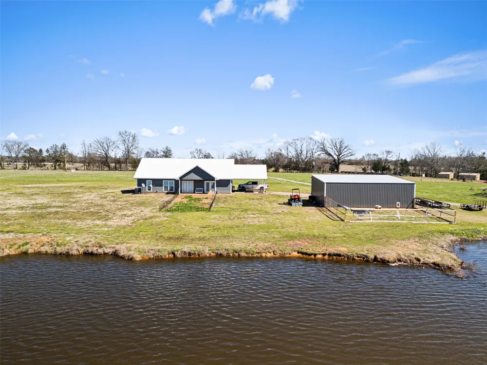 385 County Road 3104 Pittsburg, TX 75686