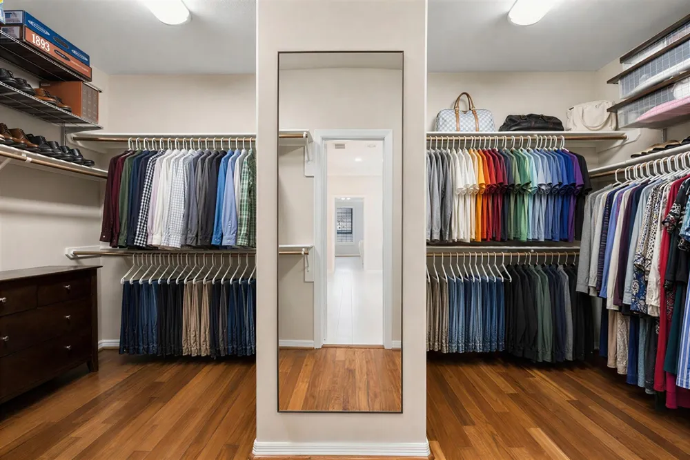 137 White Drive Bellaire, TX 77401