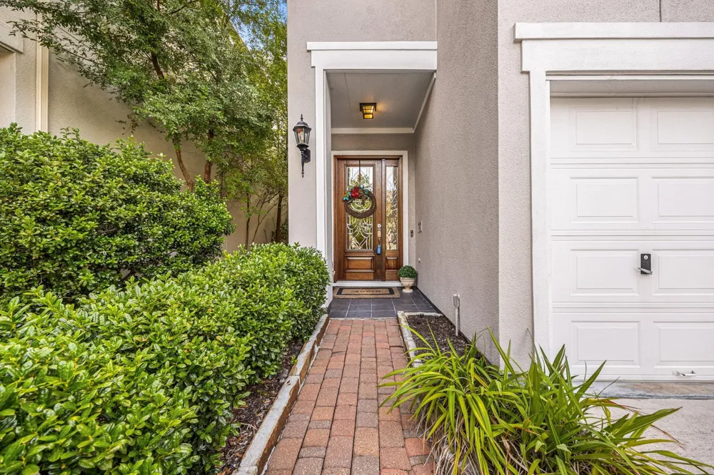 137 White Drive Bellaire, TX 77401