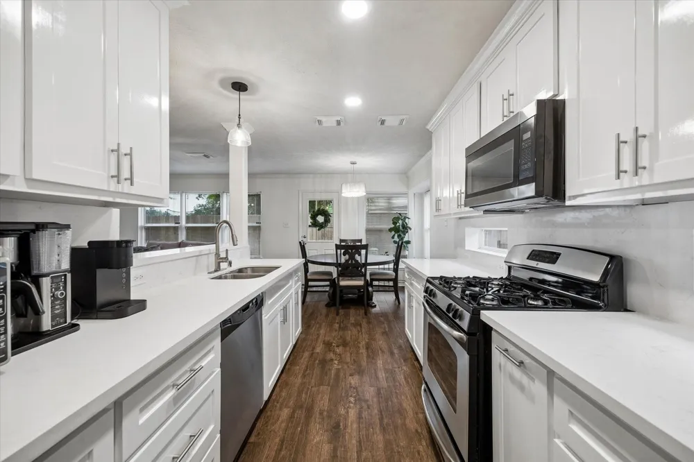 2709 Los Alamos Circle Deer Park, TX 77536