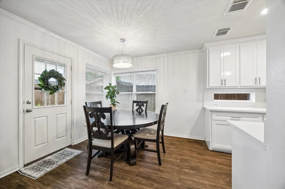 2709 Los Alamos Circle Deer Park, TX 77536