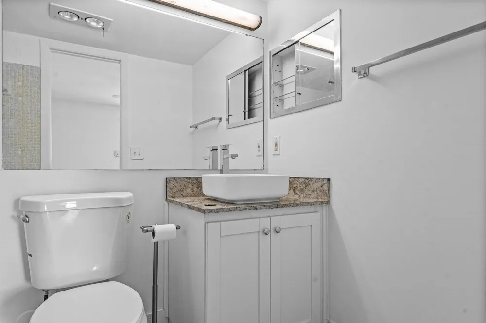 1038 Cambridge B Deerfield Beach, FL 33442