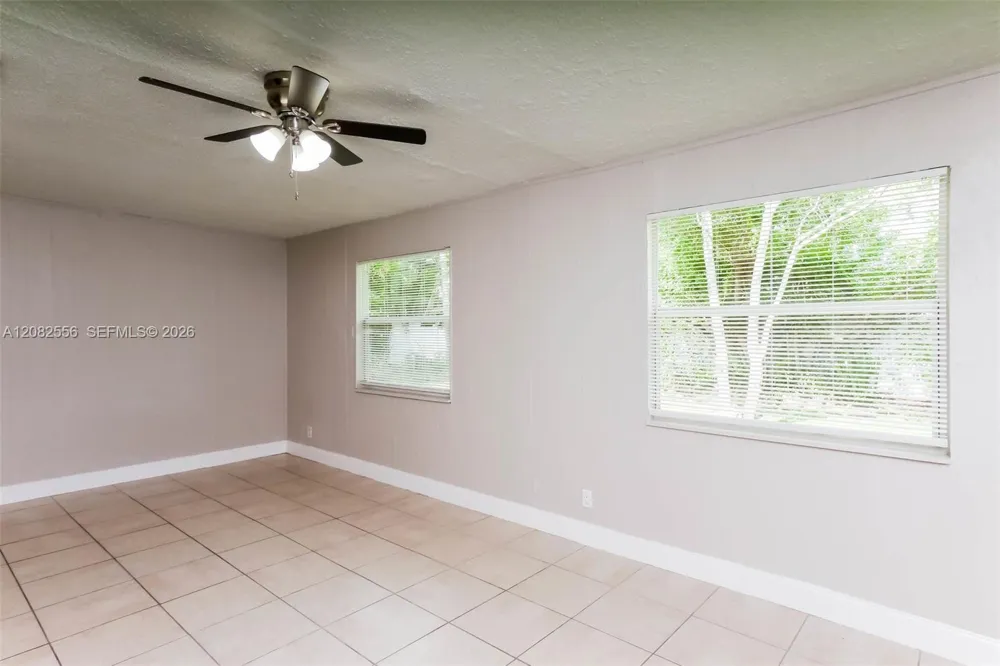 4531 NE 5th Ave Pompano Beach, FL 33064