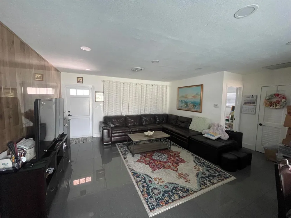 2310 67TH TERRACE Hollywood, FL 33024