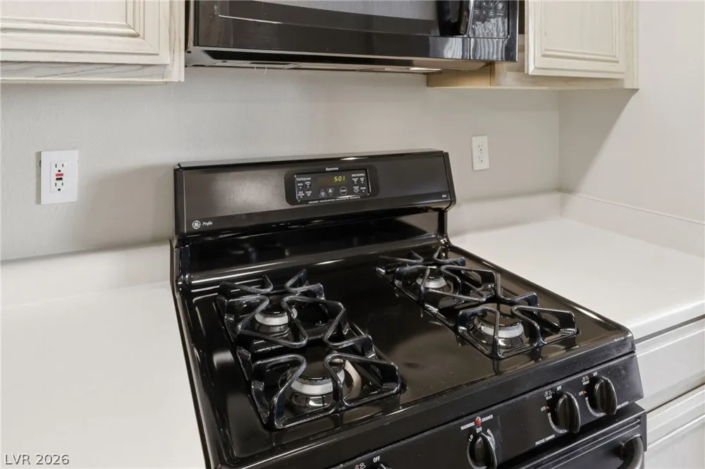 7143 S Durango Drive #106 Las Vegas, NV 89113