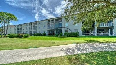 8735 OLDE HICKORY AVENUE #8105 Sarasota, FL 34238