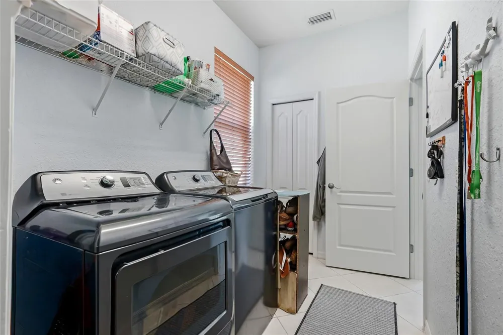 227 HERITAGE ISLES WAY Bradenton, FL 34212