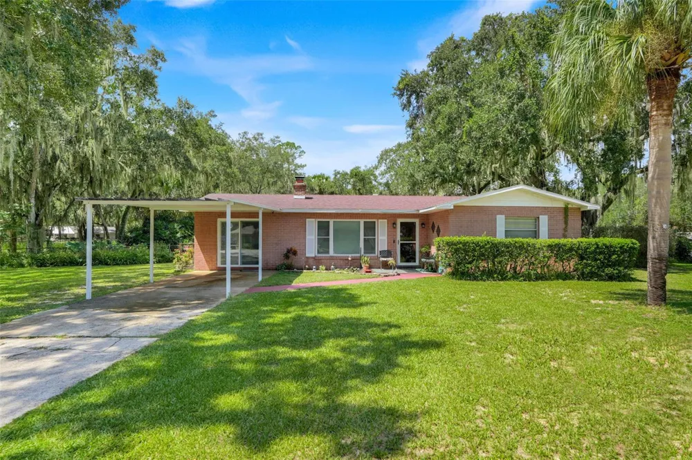 11031 W BEACH PARKWAY Lake Wales, FL 33898