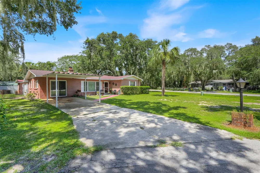 11031 W BEACH PARKWAY Lake Wales, FL 33898