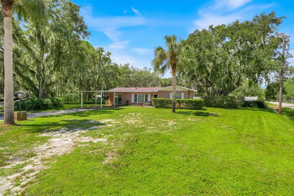 11031 W BEACH PARKWAY Lake Wales, FL 33898