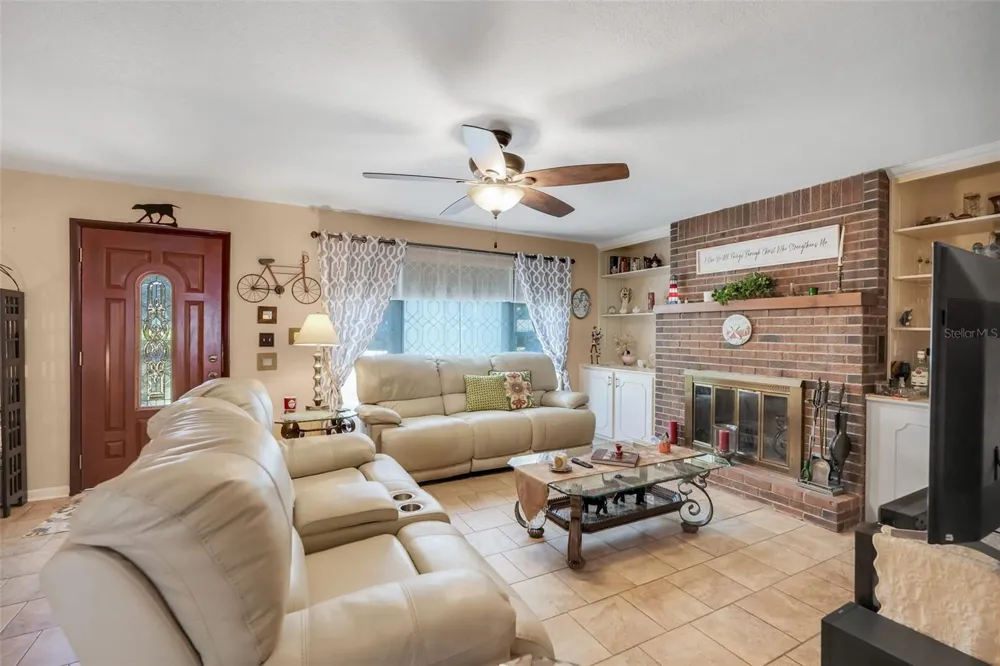 11031 W BEACH PARKWAY Lake Wales, FL 33898