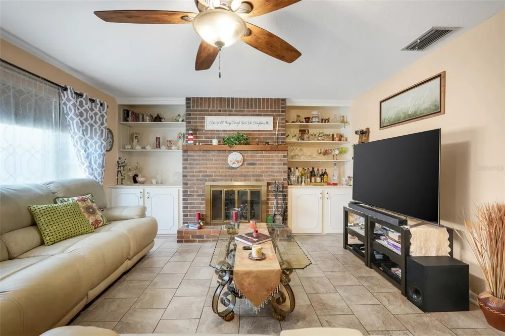 11031 W BEACH PARKWAY Lake Wales, FL 33898