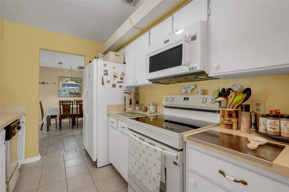 11031 W BEACH PARKWAY Lake Wales, FL 33898