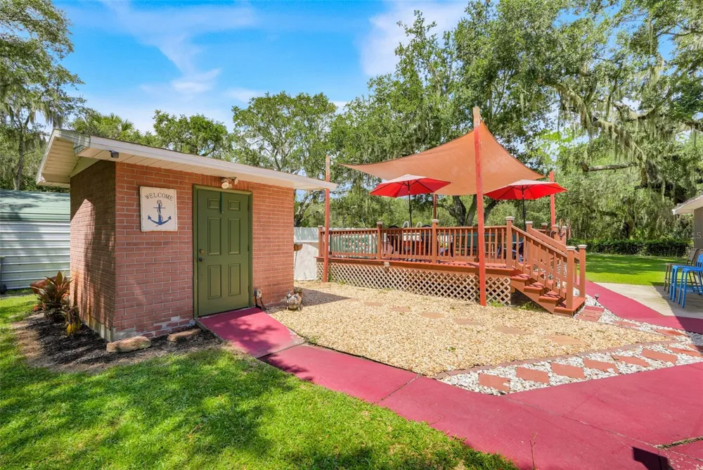 11031 W BEACH PARKWAY Lake Wales, FL 33898
