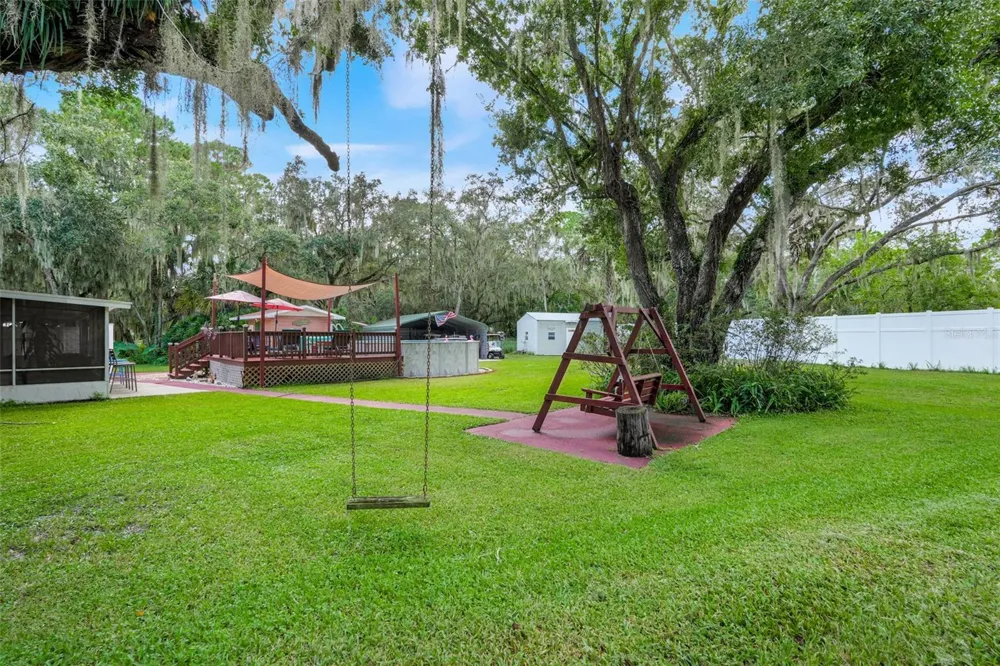 11031 W BEACH PARKWAY Lake Wales, FL 33898
