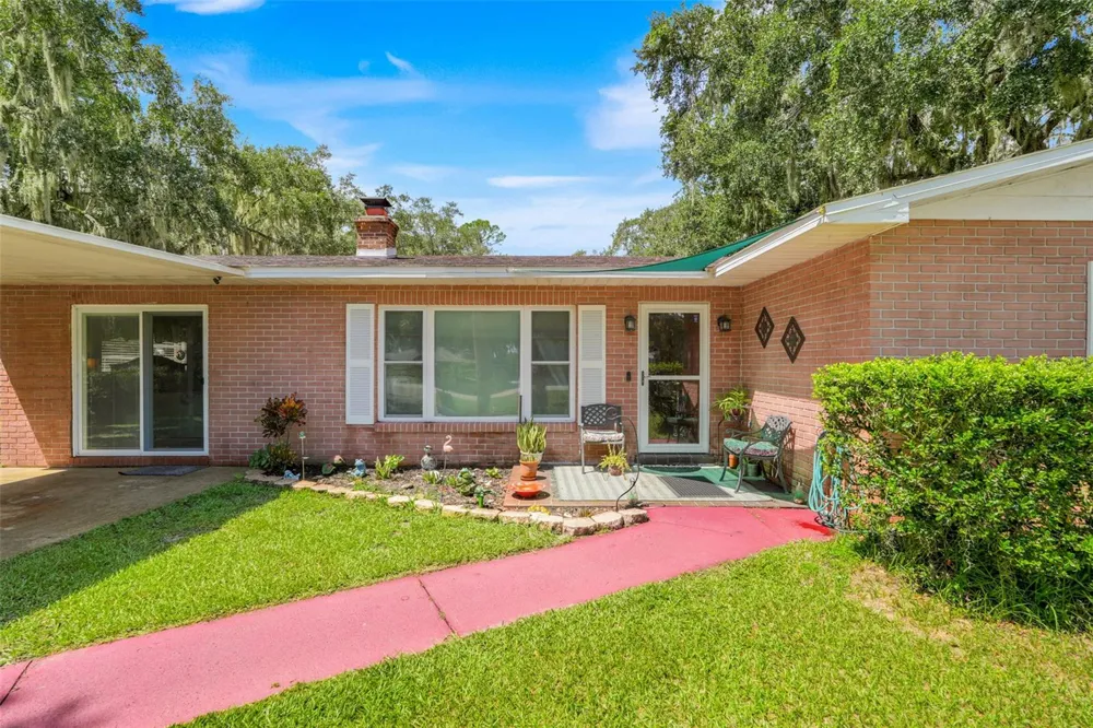 11031 W BEACH PARKWAY Lake Wales, FL 33898