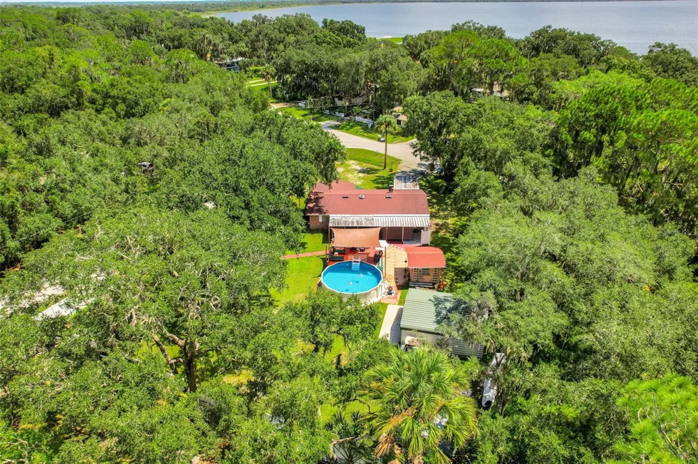 11031 W BEACH PARKWAY Lake Wales, FL 33898