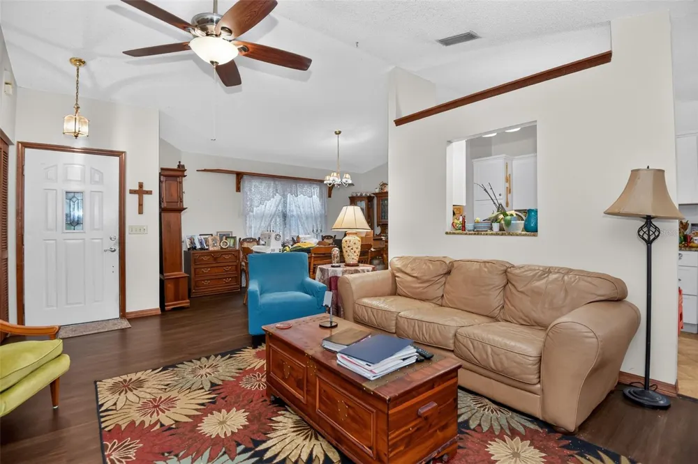 950 WOODSITE DRIVE Deland, FL 32720