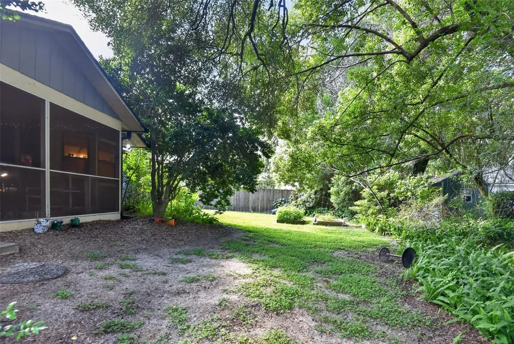 950 WOODSITE DRIVE Deland, FL 32720