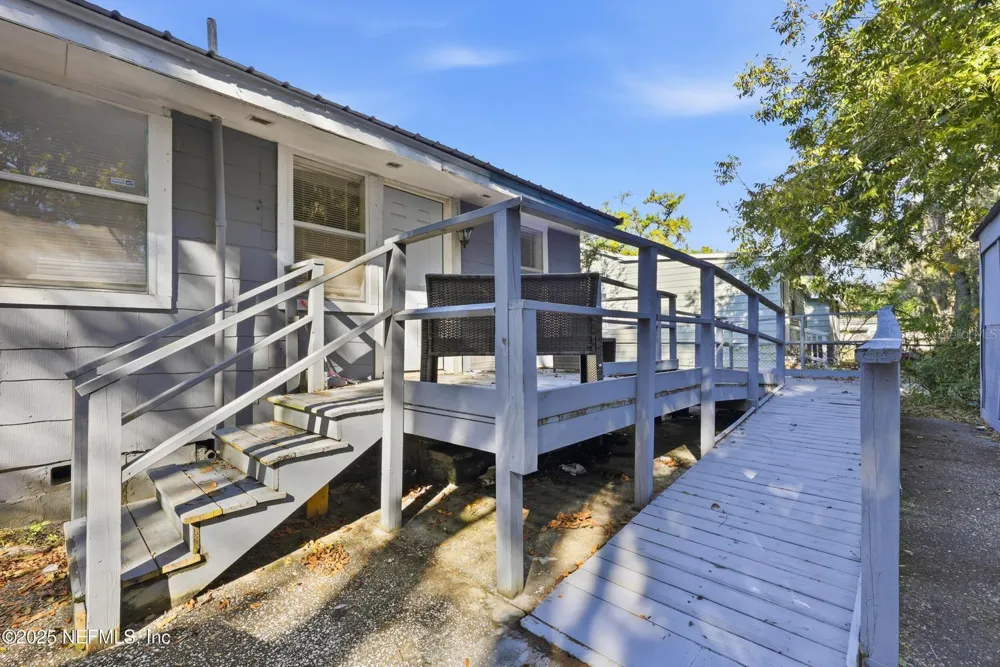 1305 MELSON AVENUE Jacksonville, FL 32254