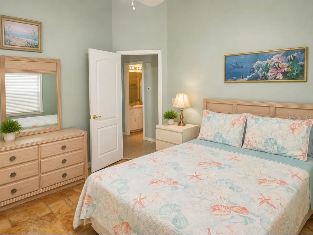 1308 S RIVERSIDE DRIVE Edgewater, FL 32132