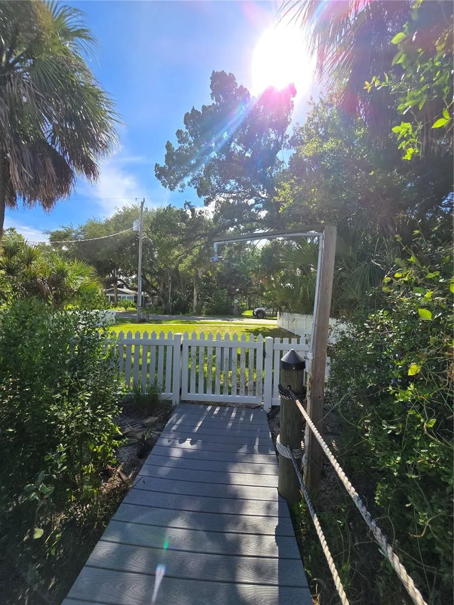 1308 S RIVERSIDE DRIVE Edgewater, FL 32132