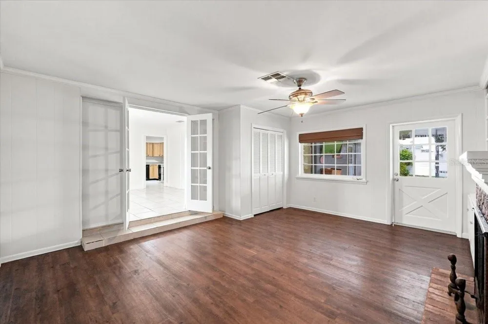 121 LOWELL ROAD Winter Haven, FL 33884