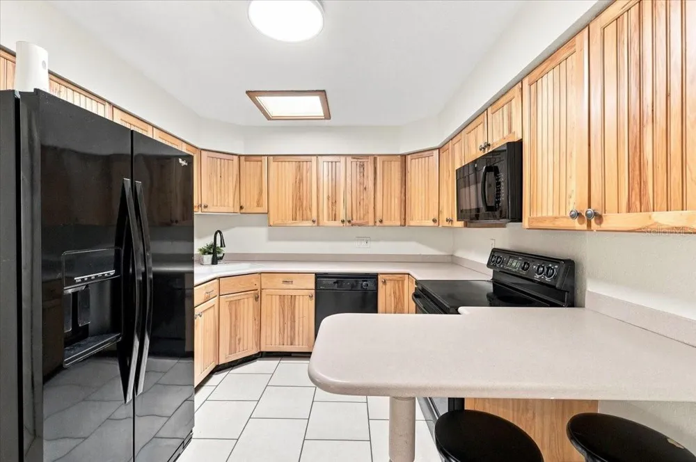 121 LOWELL ROAD Winter Haven, FL 33884