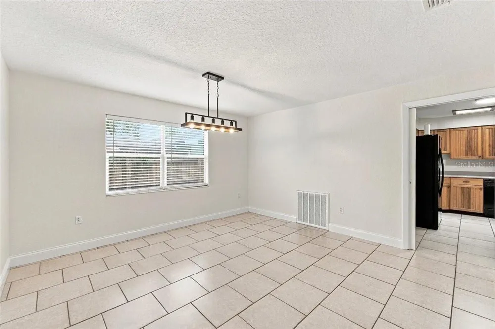 121 LOWELL ROAD Winter Haven, FL 33884