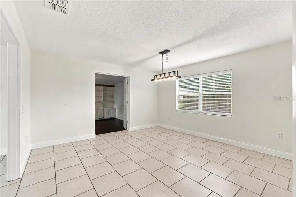 121 LOWELL ROAD Winter Haven, FL 33884