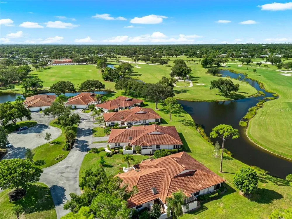 7306 GOLF POINTE CIRCLE Sarasota, FL 34243