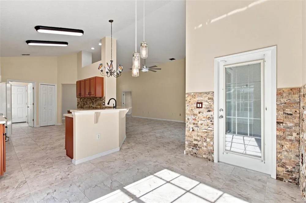 140 MOSS LN Davenport, FL 33837