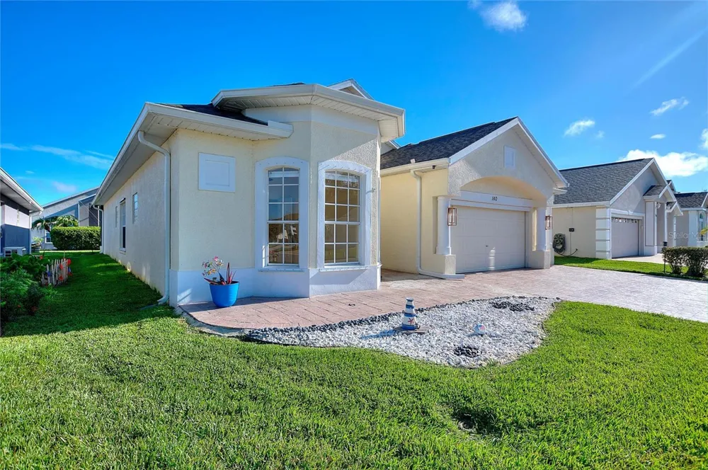 140 MOSS LN Davenport, FL 33837
