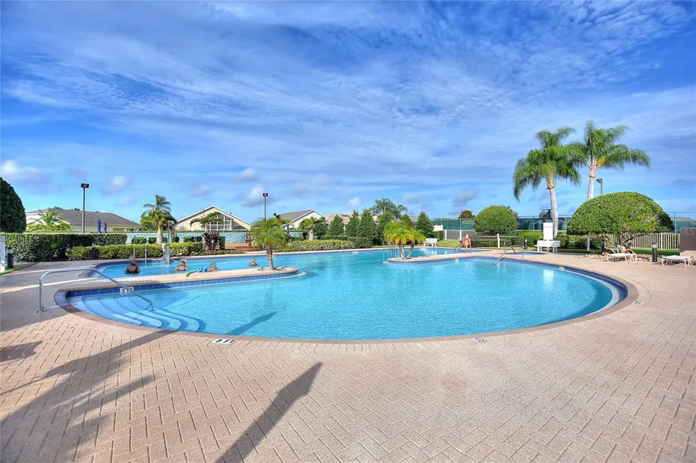140 MOSS LN Davenport, FL 33837
