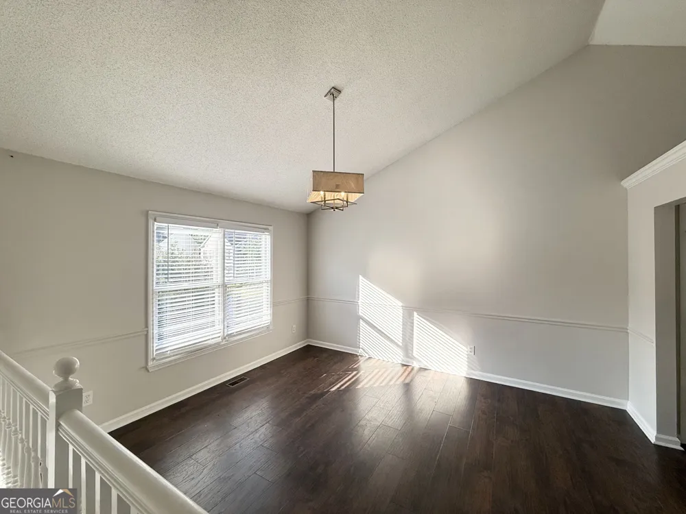 5753 Three Lakes DR Atlanta, GA 30349