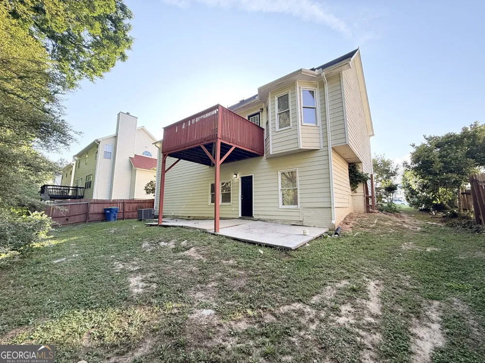 5753 Three Lakes DR Atlanta, GA 30349