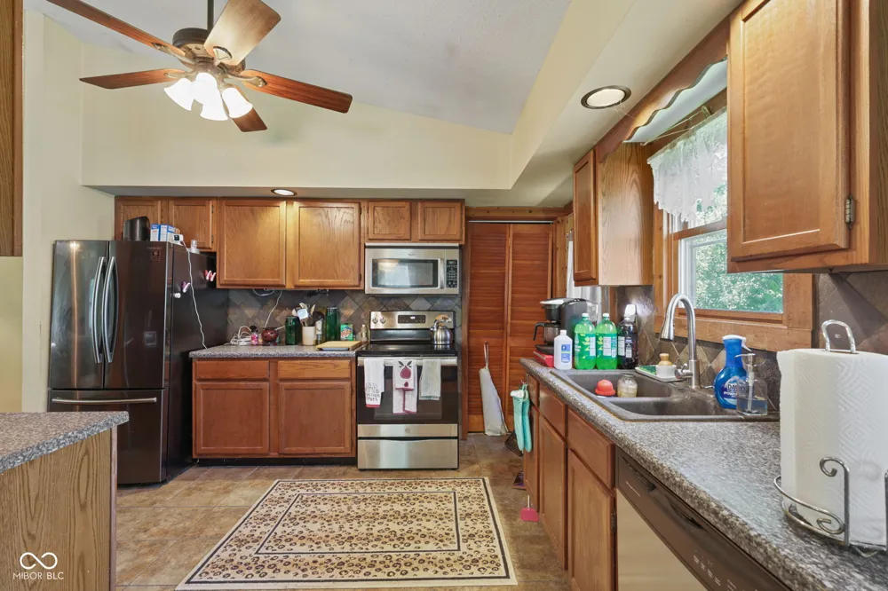 4226 Somerset Lake Road Nashville, IN 47448