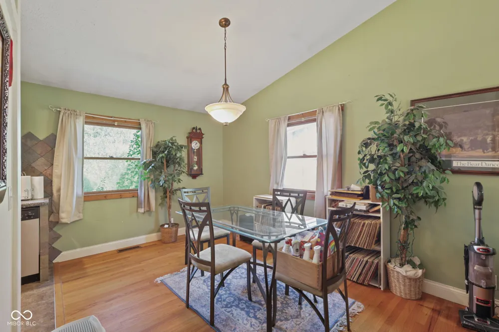 4226 Somerset Lake Road Nashville, IN 47448