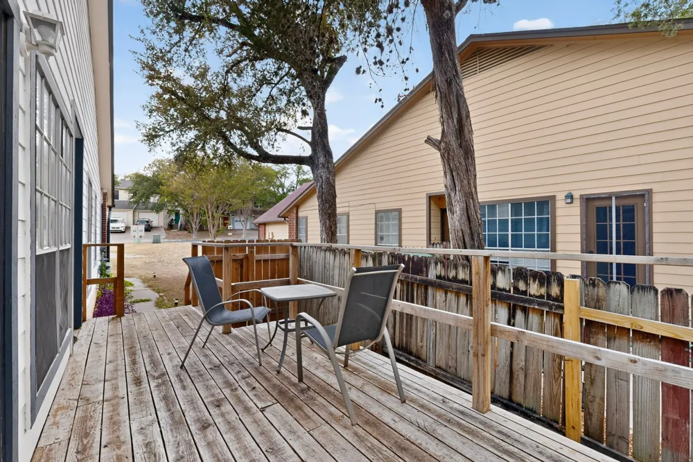 1602 Waterloo Trail #B Austin, TX 78704