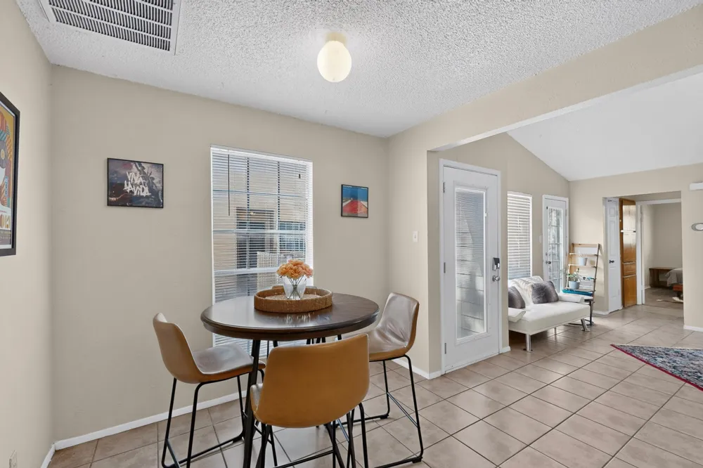 1602 Waterloo Trail #B Austin, TX 78704