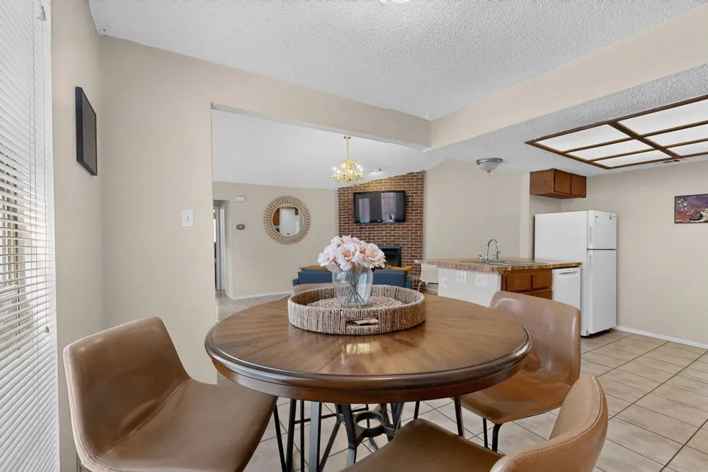 1602 Waterloo Trail #B Austin, TX 78704